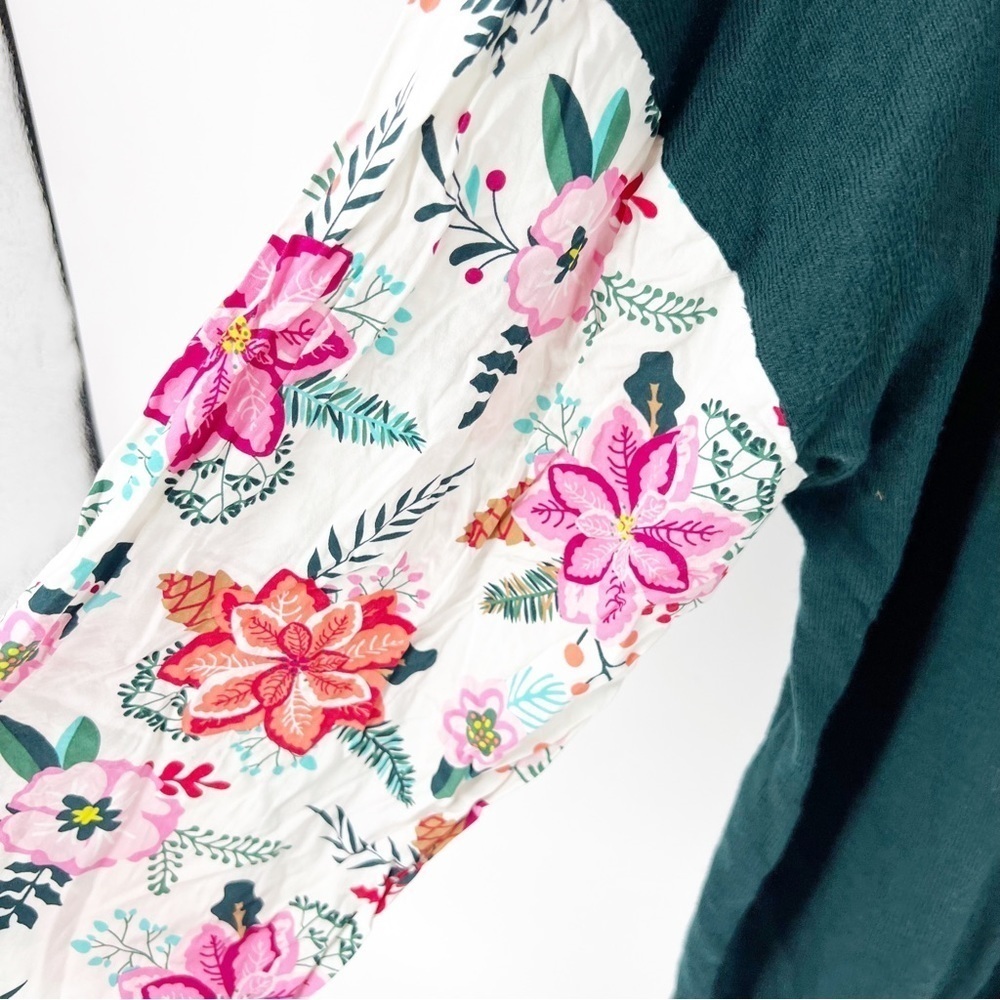 ✅ Matilda Jane Women's‎ Green Fancy & Flouncy Sweater Floral Sleeve Size XXL - Picture 2 of 7